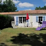 Nyaraló Tournesol -gites Au Bas Marais Nalliers